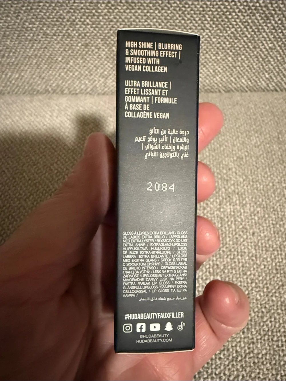 Huda Beauty Faux Filler Extra Shine Lip Gloss — bombshell